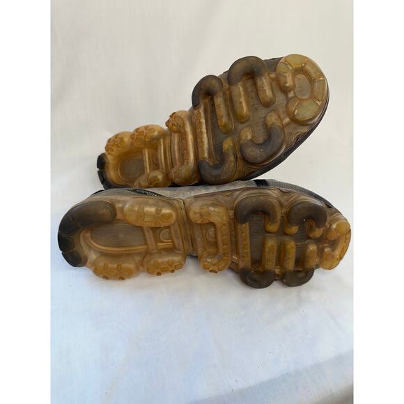 Nike Air VaporMax 2019 Black Metallic Gold  mens sneaker size 11 - Picture 5 of 8